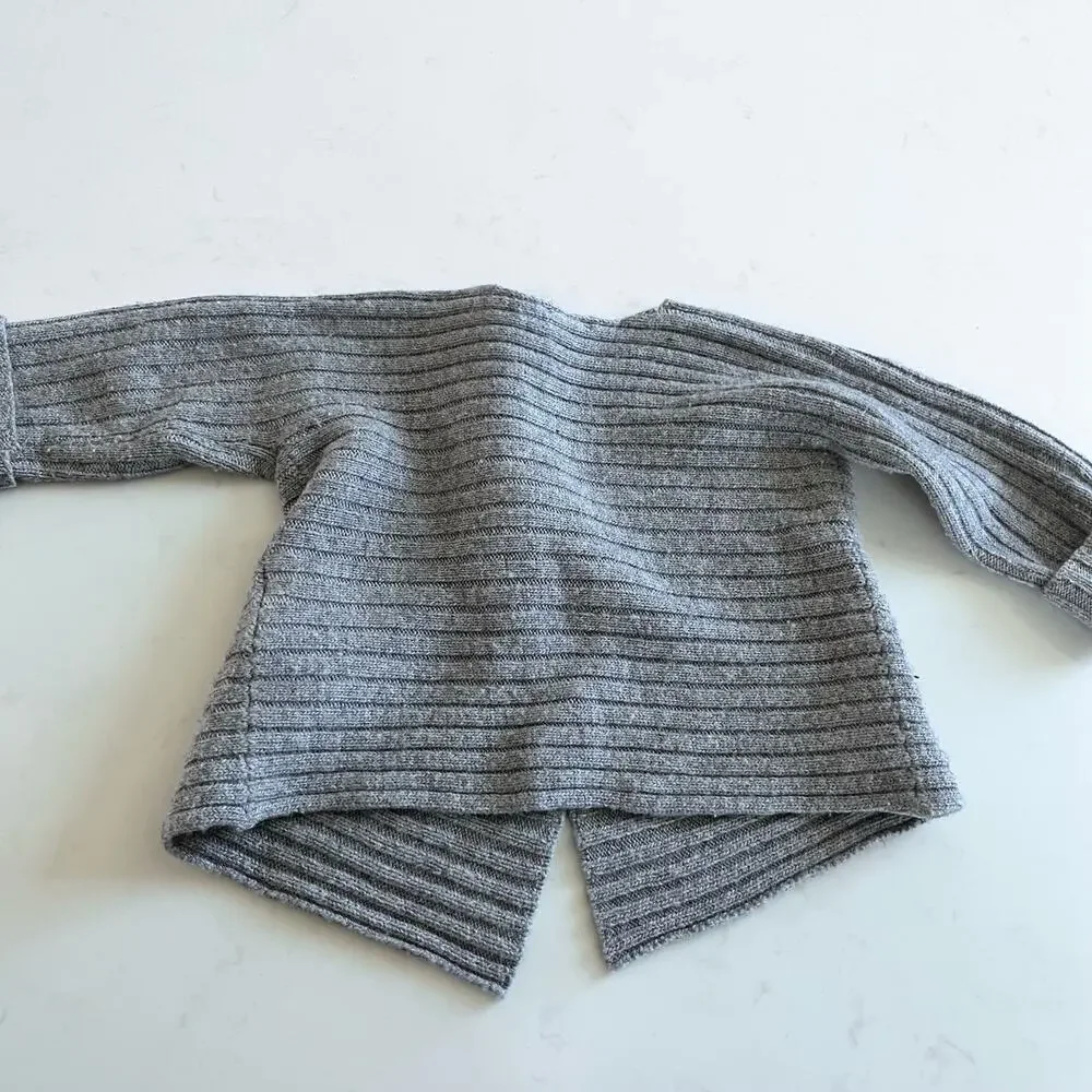 İl Gufo girls gray ribbed wool blend cardigan sweater size 3 months